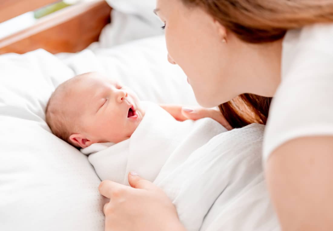 Ein Baby beruhigen und zum Schlafen bringen? 7 Tipps