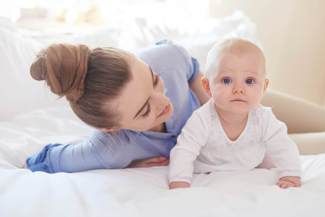 Wie können Entwicklungssprünge den Schlaf deines Babys beeinträchtigen?